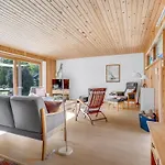 Alvia - 200m From The Sea By Interhome Semesterbostad *